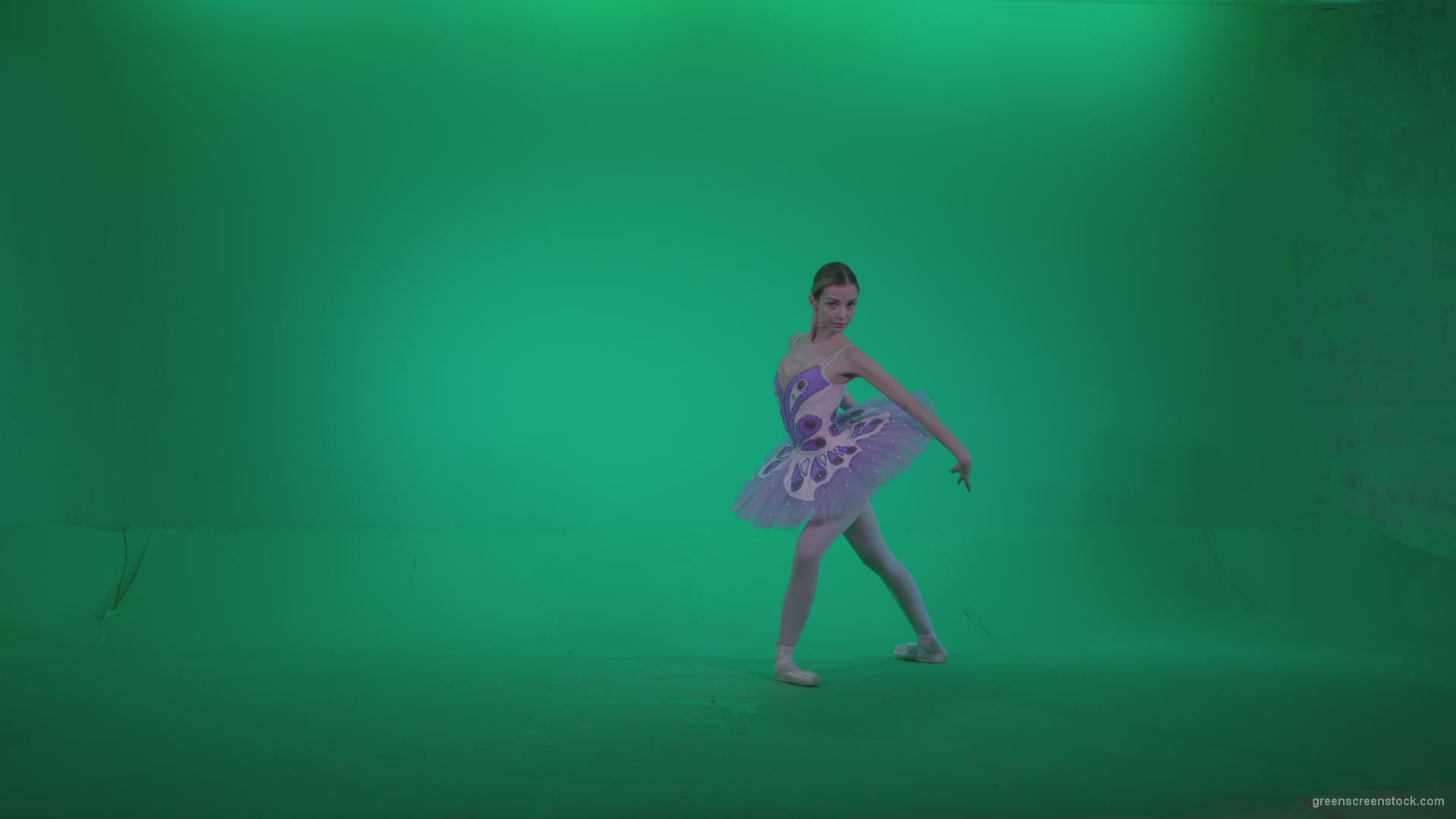 Ballet-Purple-Costume-p10-Green-Screen-Video-Footage_009 Green Screen Stock