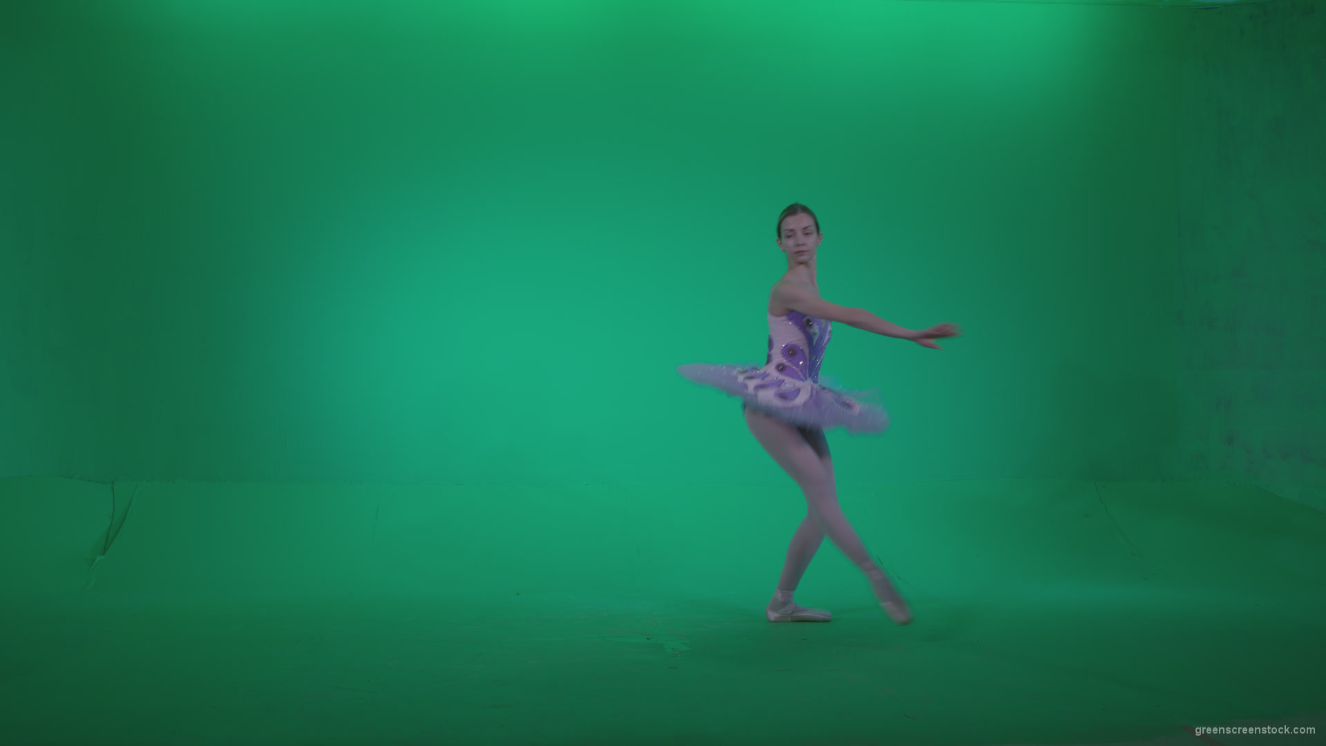 vj video background Ballet-Purple-Costume-p13-Green-Screen-Video-Footage_003