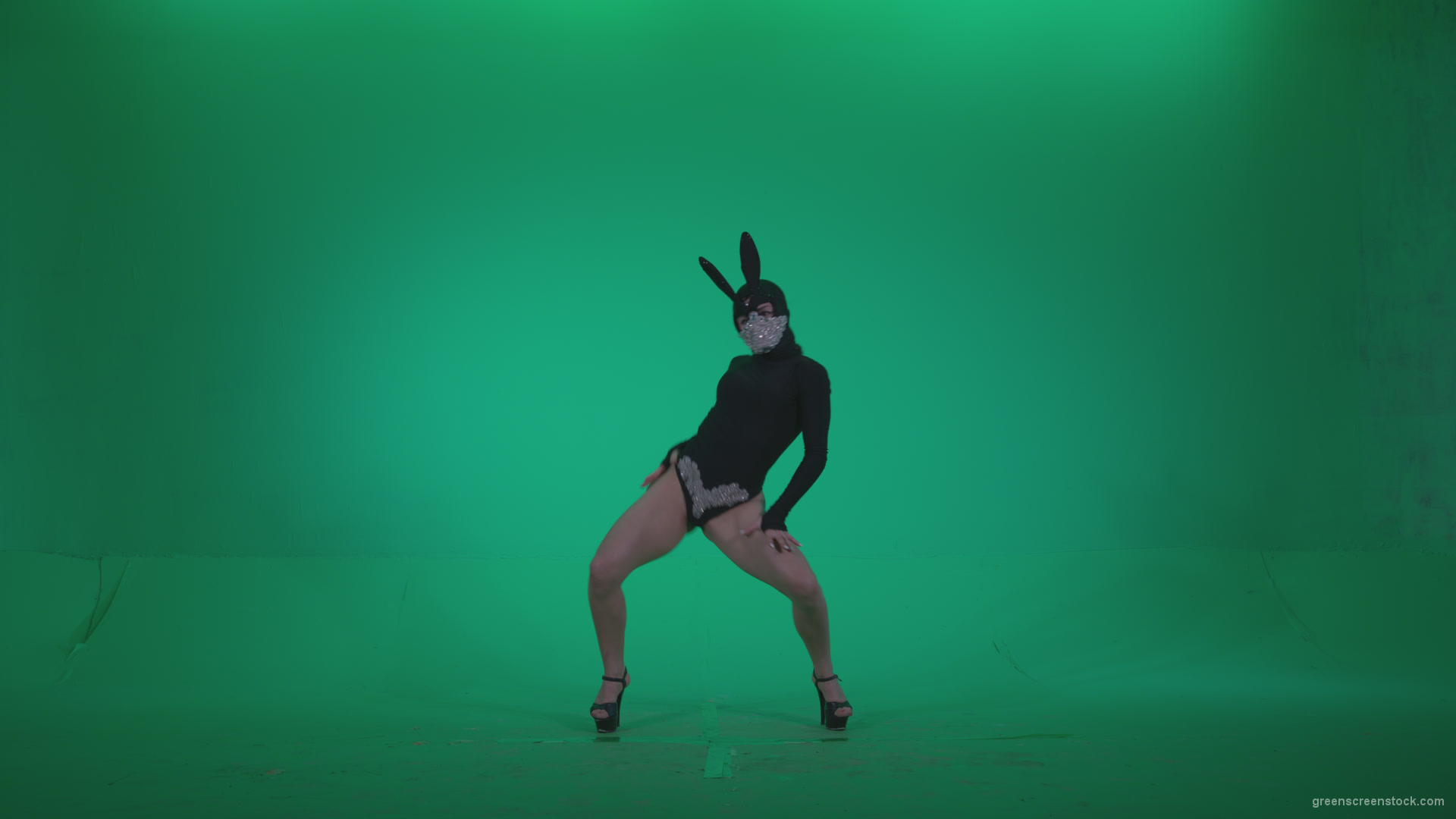 Go-go-Dancer-Black-Rabbit-u8-Green-Screen-Video-Footage_005 Green Screen Stock