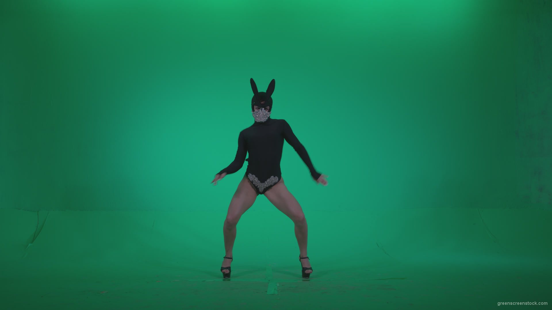 Go-go-Dancer-Black-Rabbit-u9-Green-Screen-Video-Footage_004 Green Screen Stock