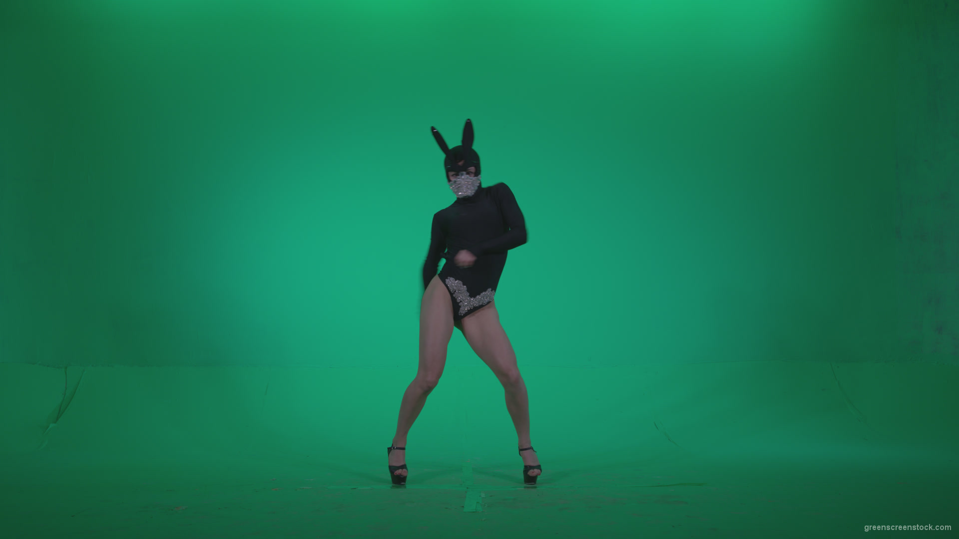 Go-go-Dancer-Black-Rabbit-u9-Green-Screen-Video-Footage_006 Green Screen Stock
