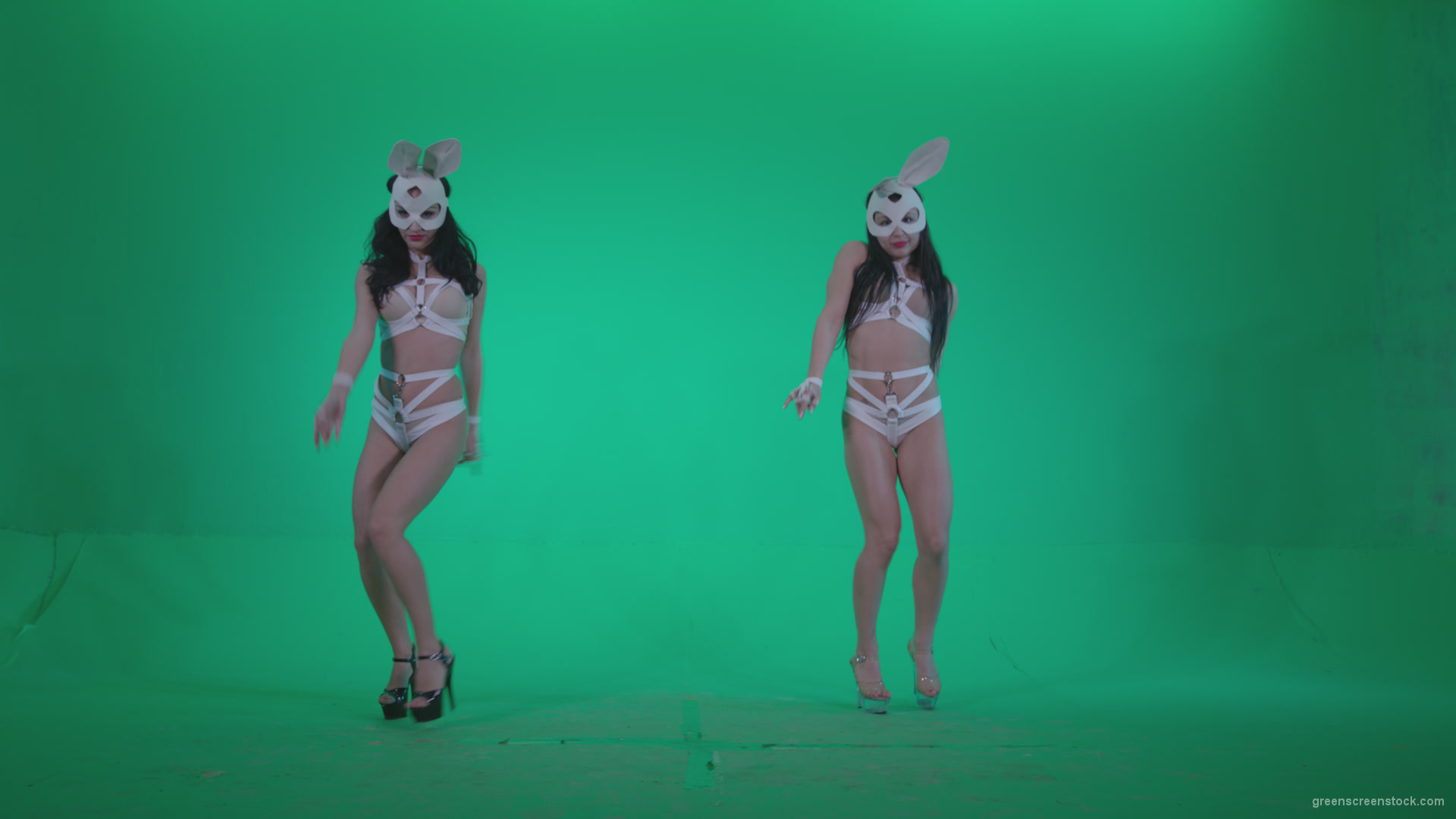Go-go-Dancer-White-Rabbit-m1-Green-Screen-Video-Footage_002 Green Screen Stock