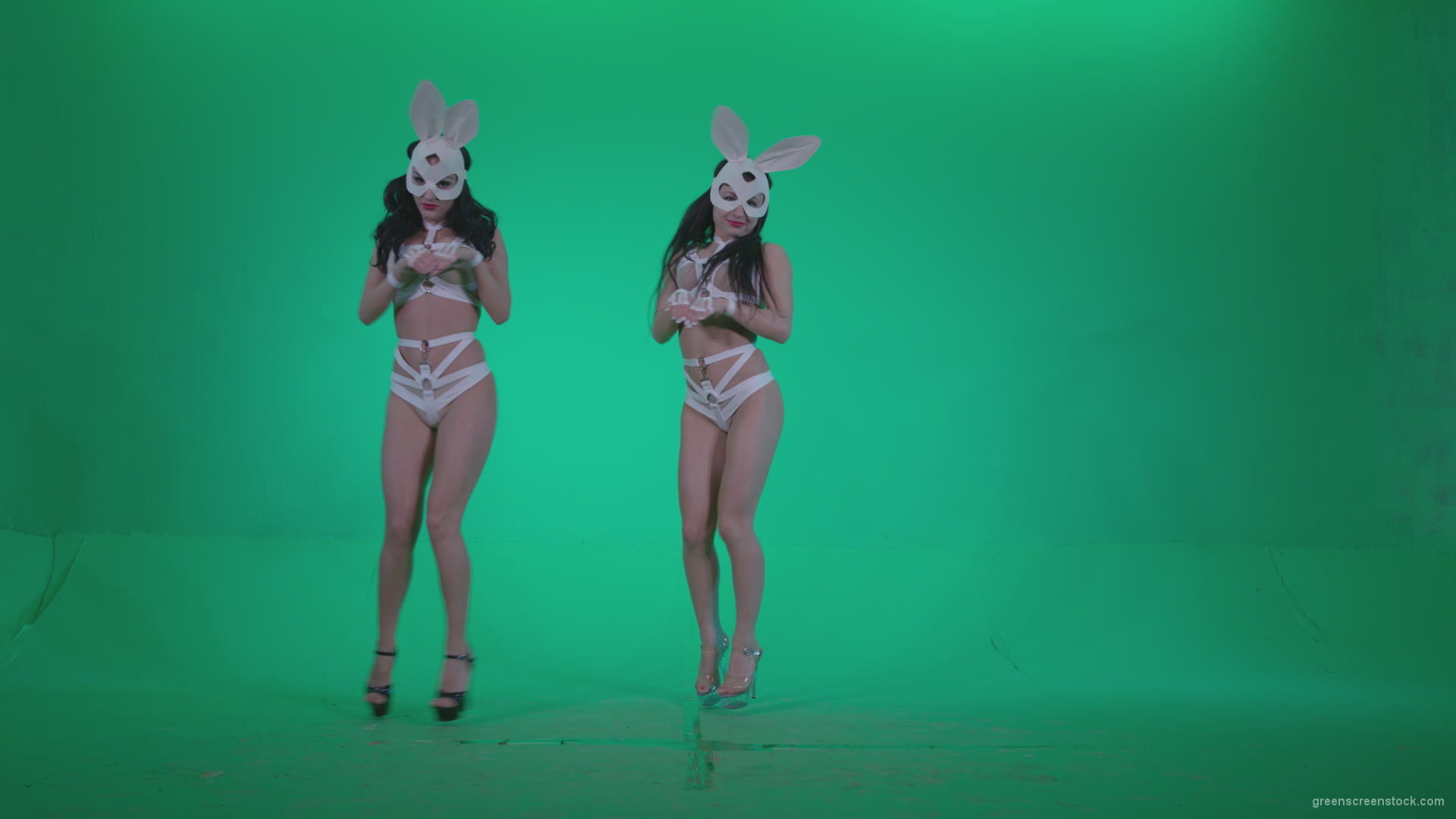 Go-go-Dancer-White-Rabbit-m2-Green-Screen-Video-Footage_007 Green Screen Stock
