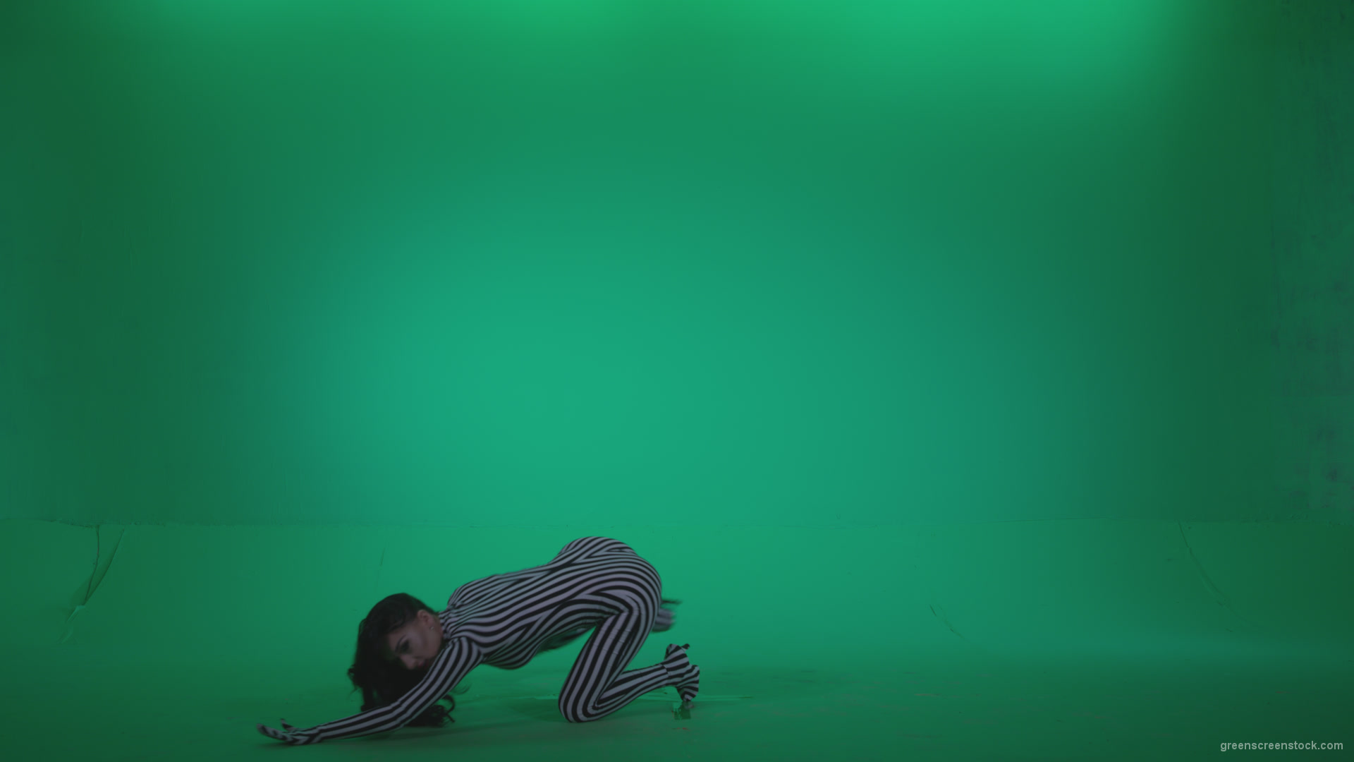 Go-go-Dancer-White-Stripes-s3-Green-Screen-Video-Footage_005 Green Screen Stock