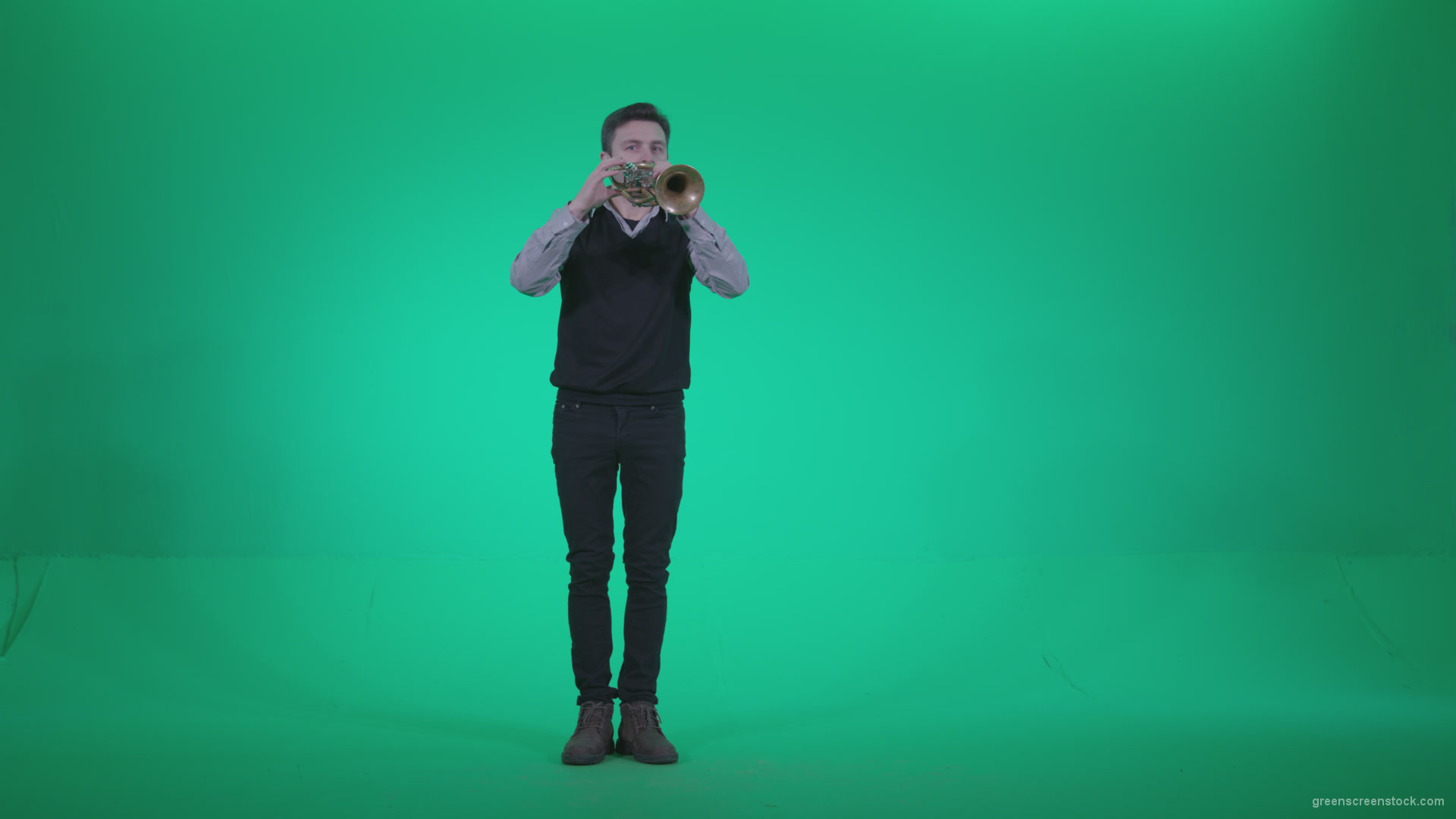 Gold-Trumpet-playing-3_001 Green Screen Stock