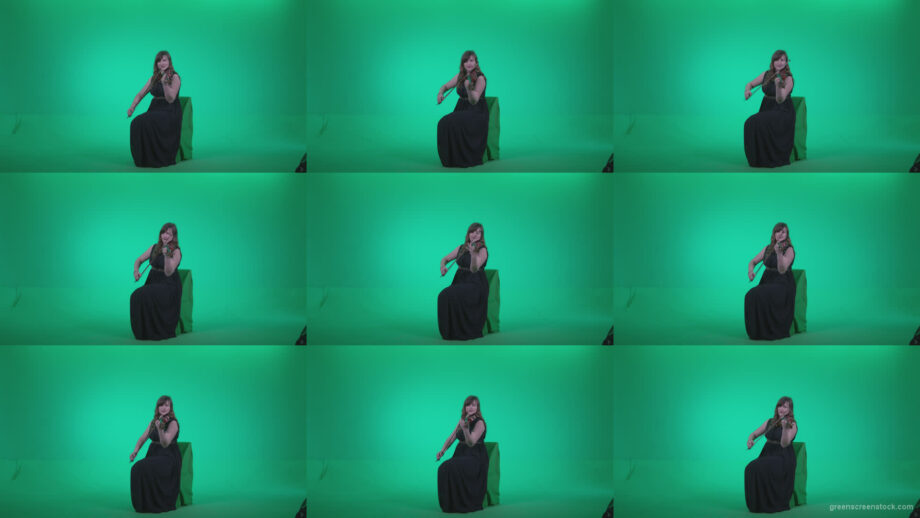 Professional-Violin-player-woman-z3 Green Screen Stock