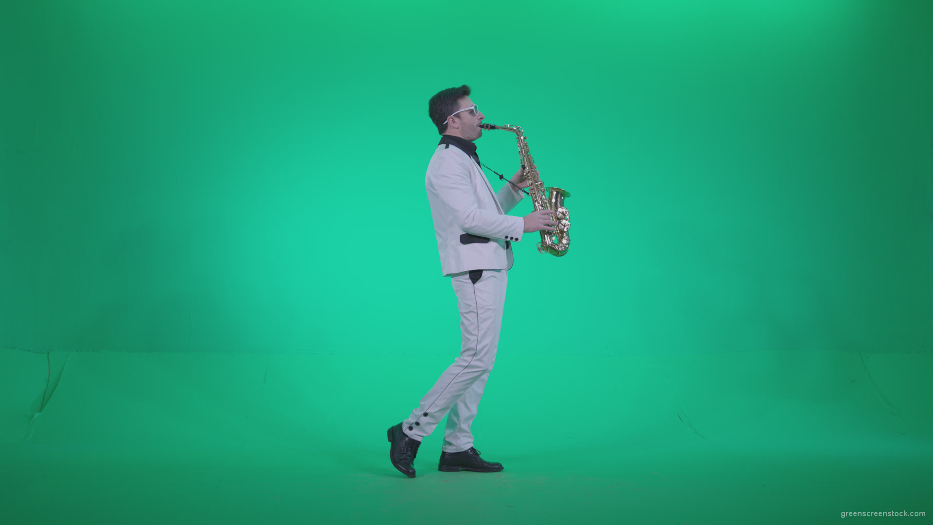 Saxophone-Virtuoso-Performer-s2_001 Green Screen Stock