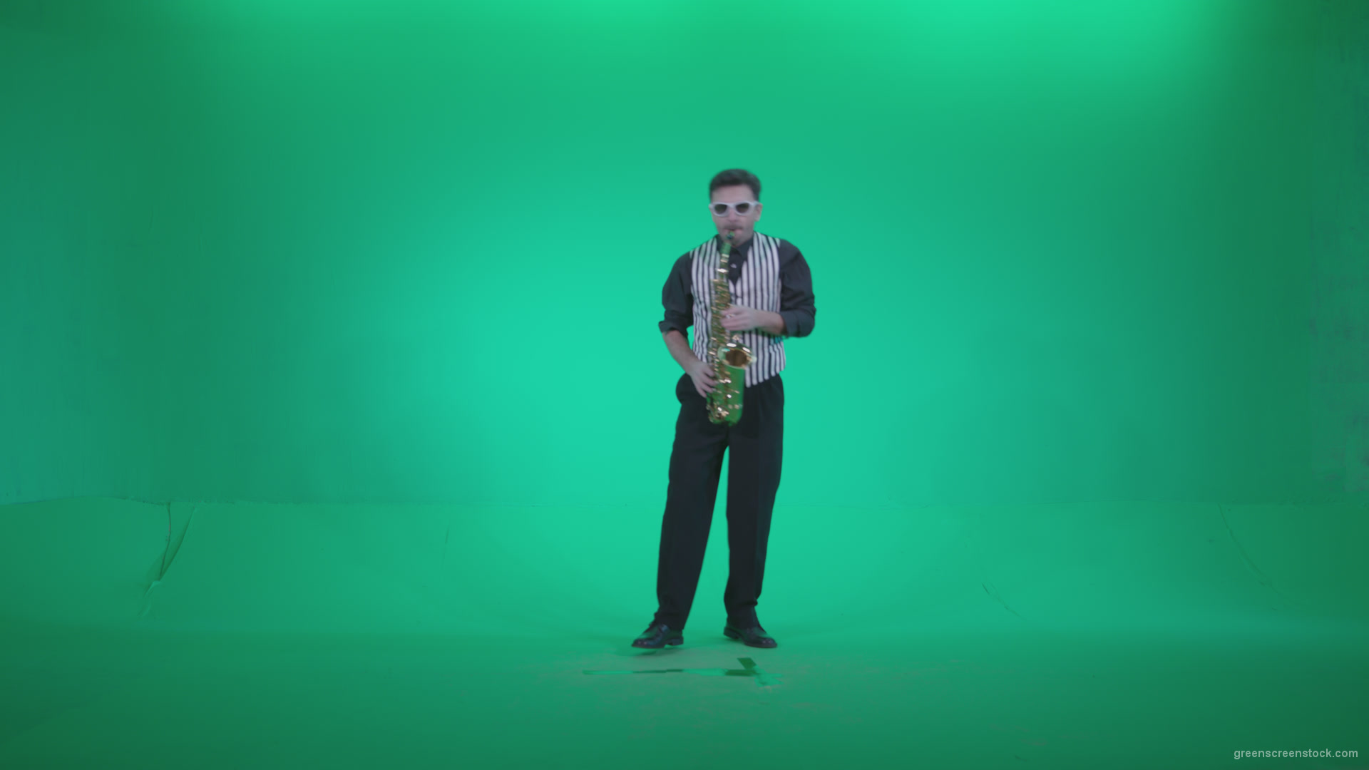 Saxophone-Virtuoso-Performer-s4_002 Green Screen Stock