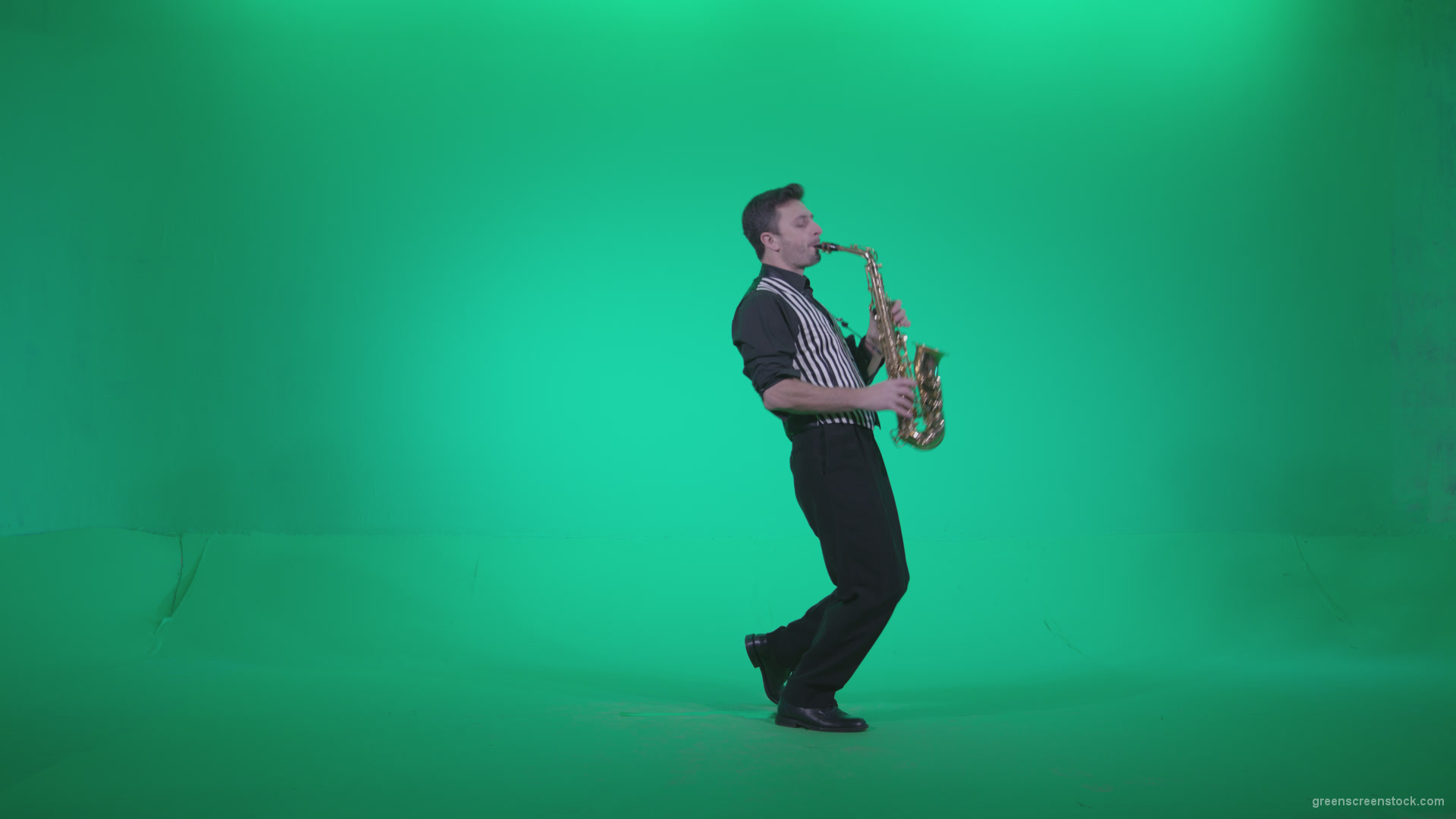 Saxophone-Virtuoso-Performer-s9-Green-Screen-Video-Footage_008 Green Screen Stock