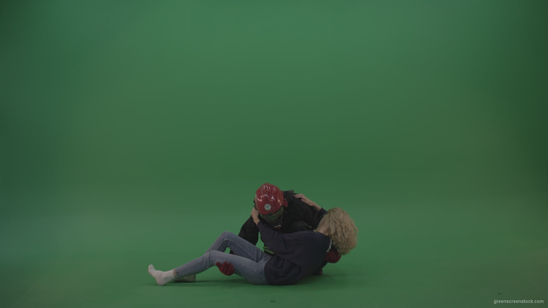 Brave_Fireman_Runs_To_Unconscious_Young_Victim_Girl_Slightly_Wakes_Her_Up_Takes_On_Strong_Hands_And_Carries_Towards_Safety_On_Green_Screen_Wall_Background_006 Green Screen Stock