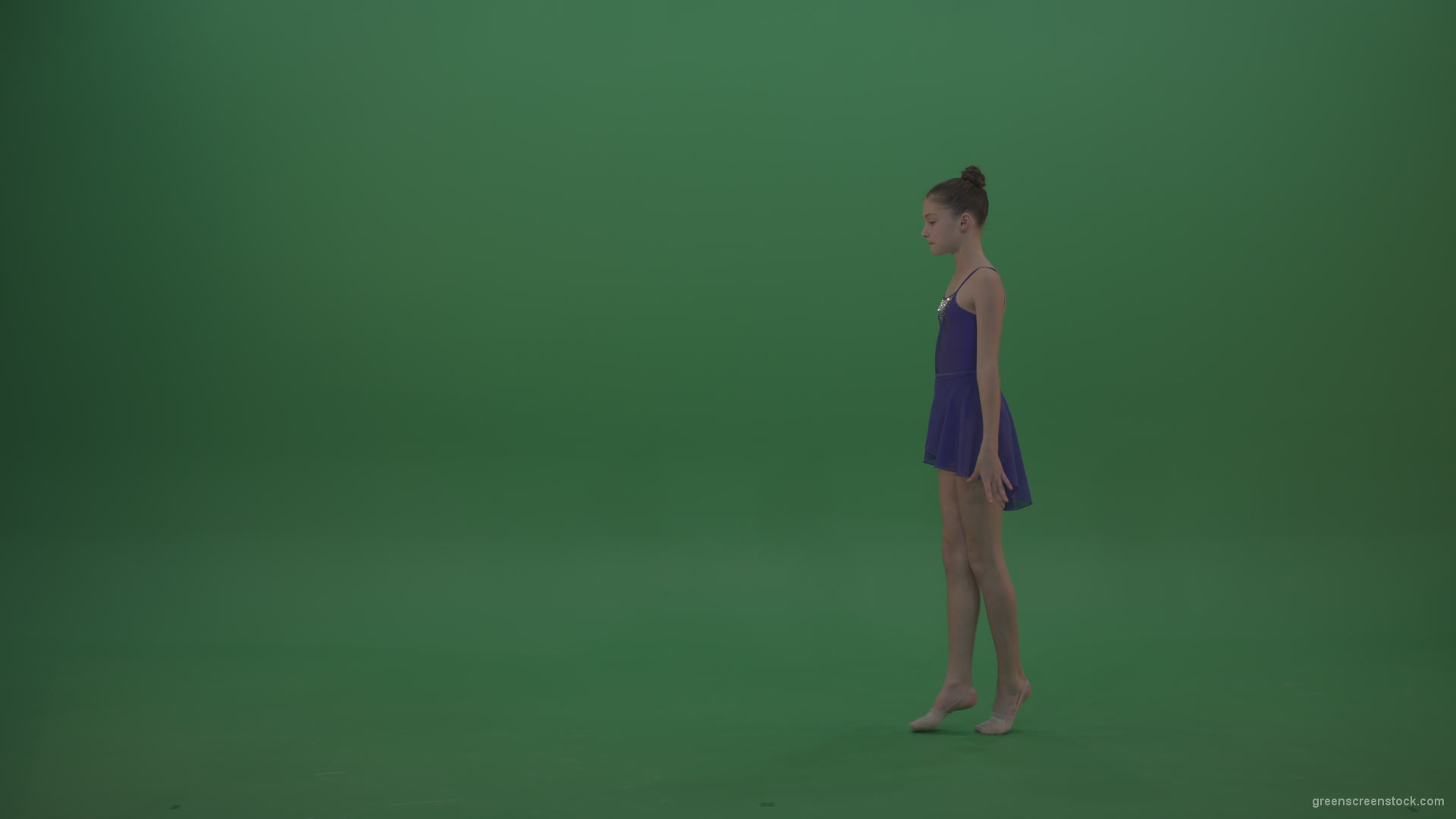 Cute_Athletic_Gymnast_Performing_Awesome_Split_Technique_Spin_Combination_With_Back_Handspring_On_Green_Screen_Chroma_Key_Wall_Background_002 Green Screen Stock