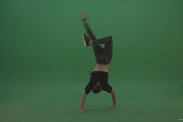 Yong_Sportsman_Doing_Great_Wheel_180_Showing_Awesome_Skills_In_Free_Run_Parkour_On_Green_Screen_Chroma_Key_Wall_Background_006 Green Screen Stock