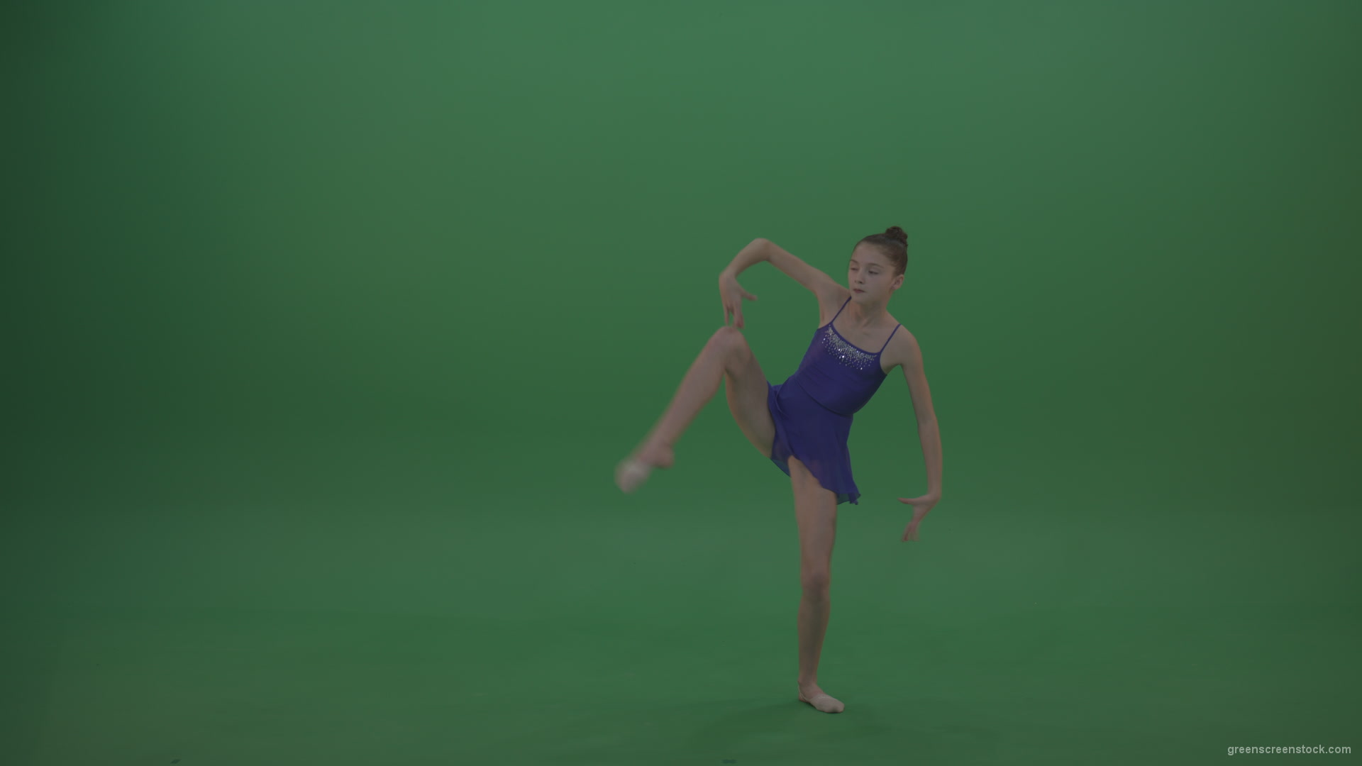Young_Gymnast_Female_Wearing_Blue_Show_Costume_Performing_Great_Spinning_Arabesque_Moves_Showing_Awesome_Technique_On_Green_Screen_Wall_Background_008 Green Screen Stock