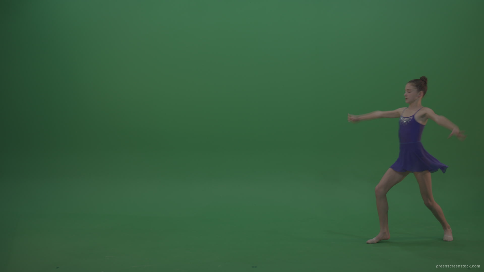 Young_Gymnast_Showing_Marvelous_Technical_Dance_Swan_Ballet_Moves_Technical_Performance_Of_Rhythmic_Artistic_Gymnastics_On_Green_Screen_Wall_Background_002 Green Screen Stock