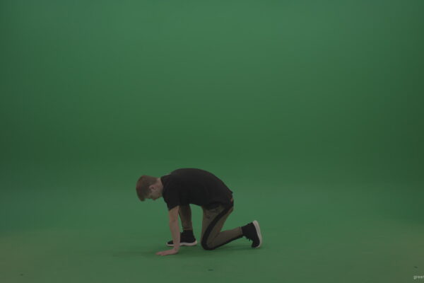 Young_Redheaded_Athlete_Doing_Ideal_Technical_Webster_Freerun_Parkour_Trick_On_Green_Screen_Chroma_Key_Wall_Background_007 Green Screen Stock