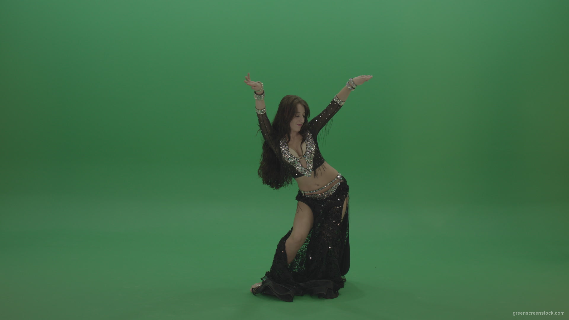 Admirable-belly-dancer-in-black-wear-display-amazing-dance-moves-over-chromakey-background_006 Green Screen Stock