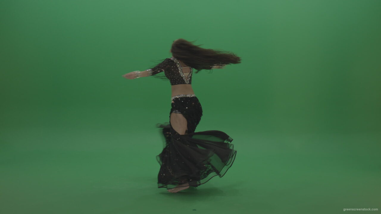 vj video background Appealing-belly-dancer-in-black-wear-display-amazing-dance-moves-over-chromakey-background_003
