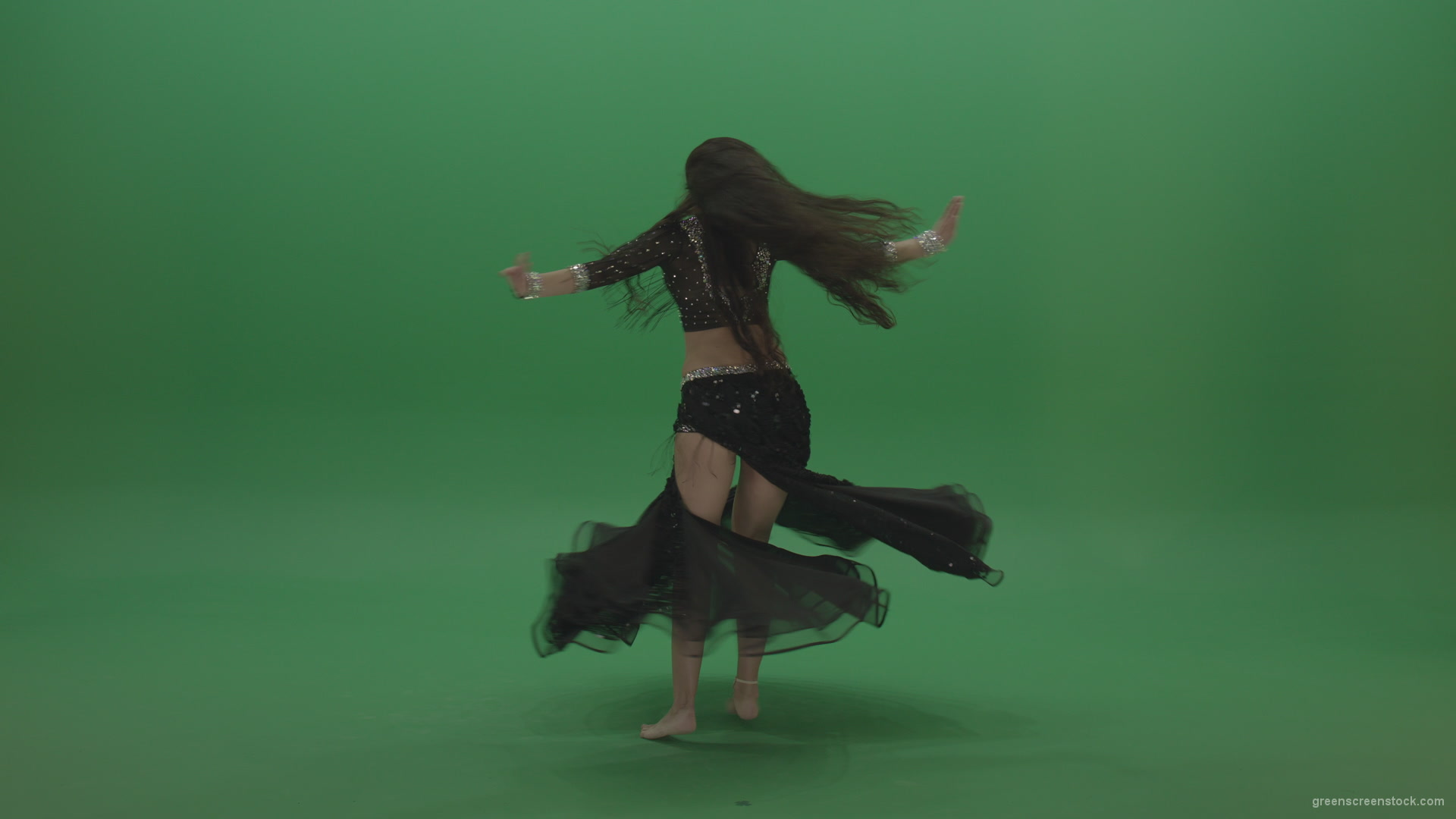 Appealing-belly-dancer-in-black-wear-display-amazing-dance-moves-over-chromakey-background_004 Green Screen Stock
