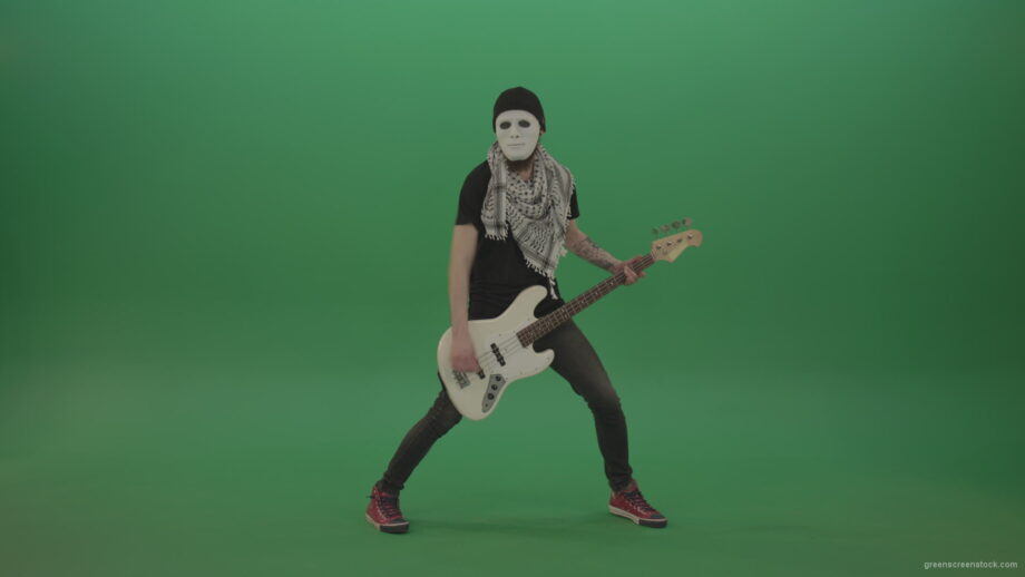 vj video background Bass-man-in-white-mask-play-guitar-on-green-screen_003