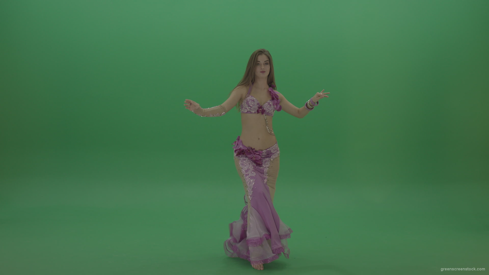 Delightful-belly-dancer-in-pink-wear-display-amazing-dance-moves-over-chromakey-background_005 Green Screen Stock