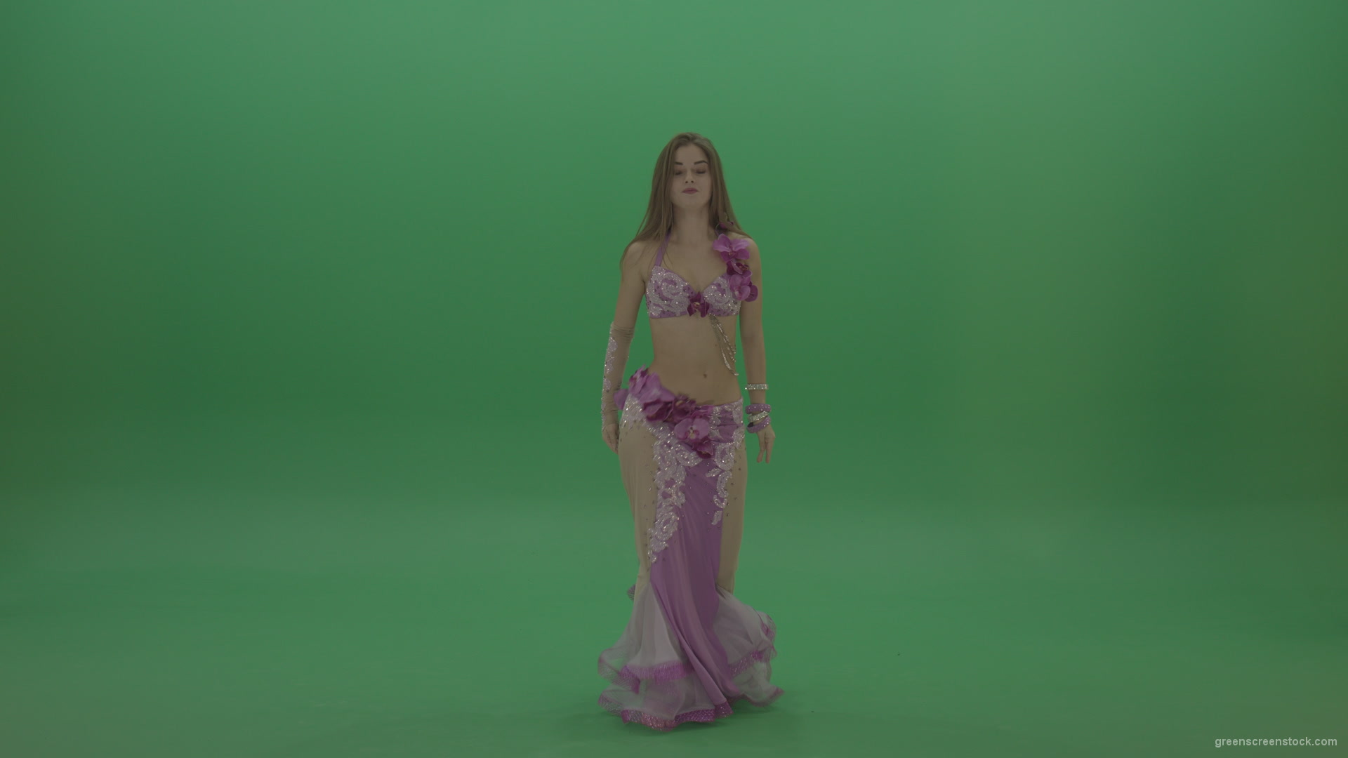 Delightful-belly-dancer-in-pink-wear-display-amazing-dance-moves-over-chromakey-background_007 Green Screen Stock