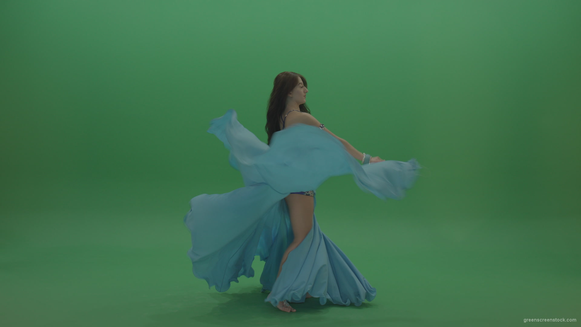 Fair-belly-dancer-in-blue-wear-display-amazing-dance-moves-over-chromakey-background_006 Green Screen Stock