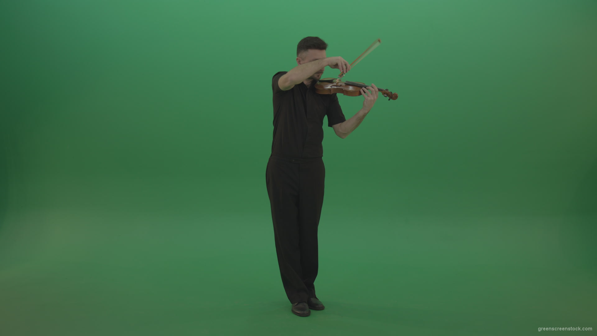 Full-size-view-virtuoso-Man-in-black-costume-play-violin-fiddle-strings-music-instument-on-green-screen_001 Green Screen Stock