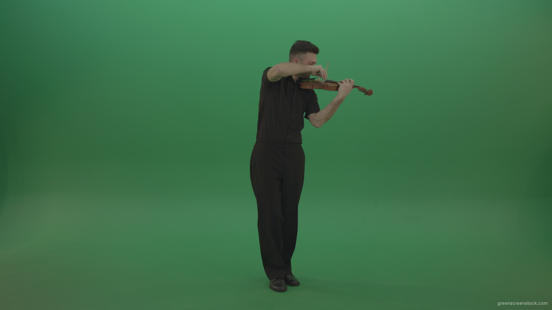 Full-size-view-virtuoso-Man-in-black-costume-play-violin-fiddle-strings-music-instument-on-green-screen_006 Green Screen Stock
