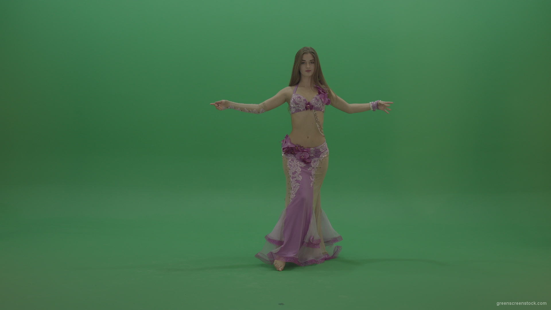 Sightly-belly-dancer-in-pink-wear-display-amazing-dance-moves-over-chromakey-background_001 Green Screen Stock