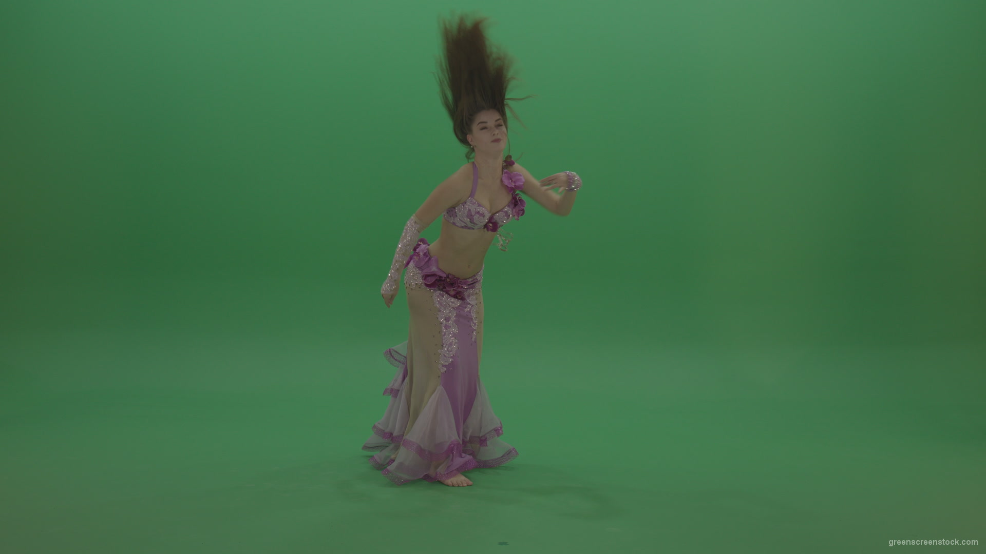 Sightly-belly-dancer-in-pink-wear-display-amazing-dance-moves-over-chromakey-background_008 Green Screen Stock