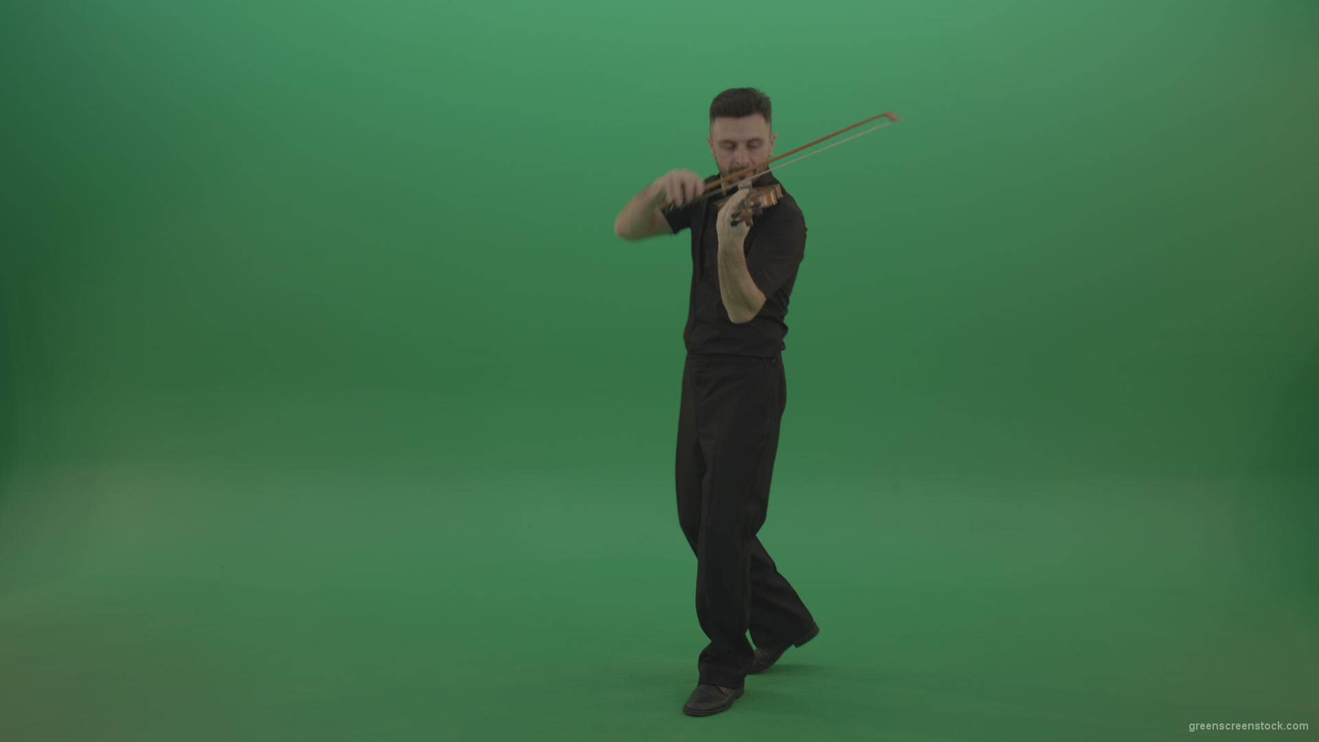 Young-Man-in-black-costume-play-violin-fiddle-strings-music-instument-and-move-on-isolated-green-screen_002 Green Screen Stock