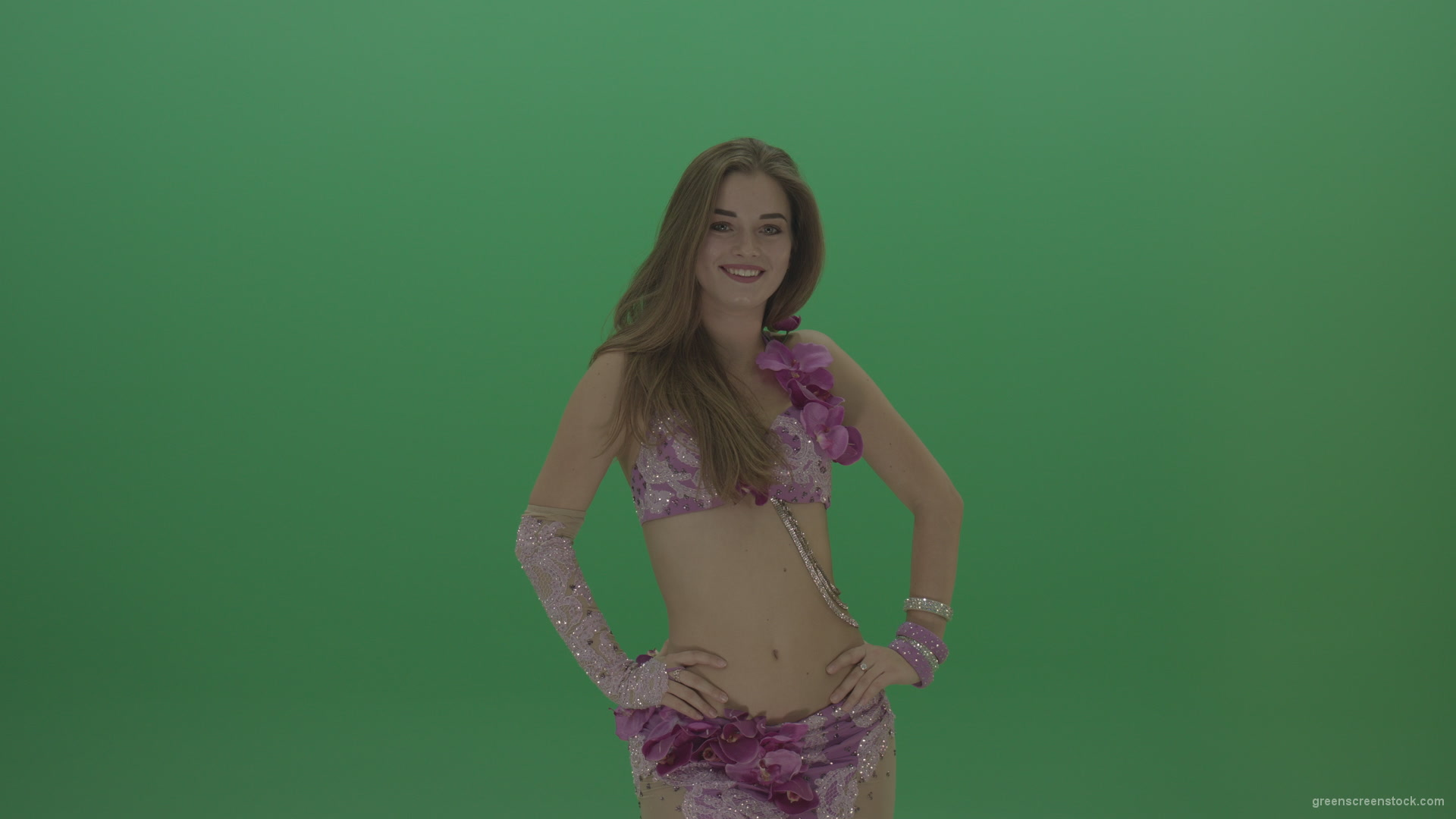 Beautiful-belly-dancer-in-purple-wear-winks-as-she-poses-over-green-screen-background_009 Green Screen Stock