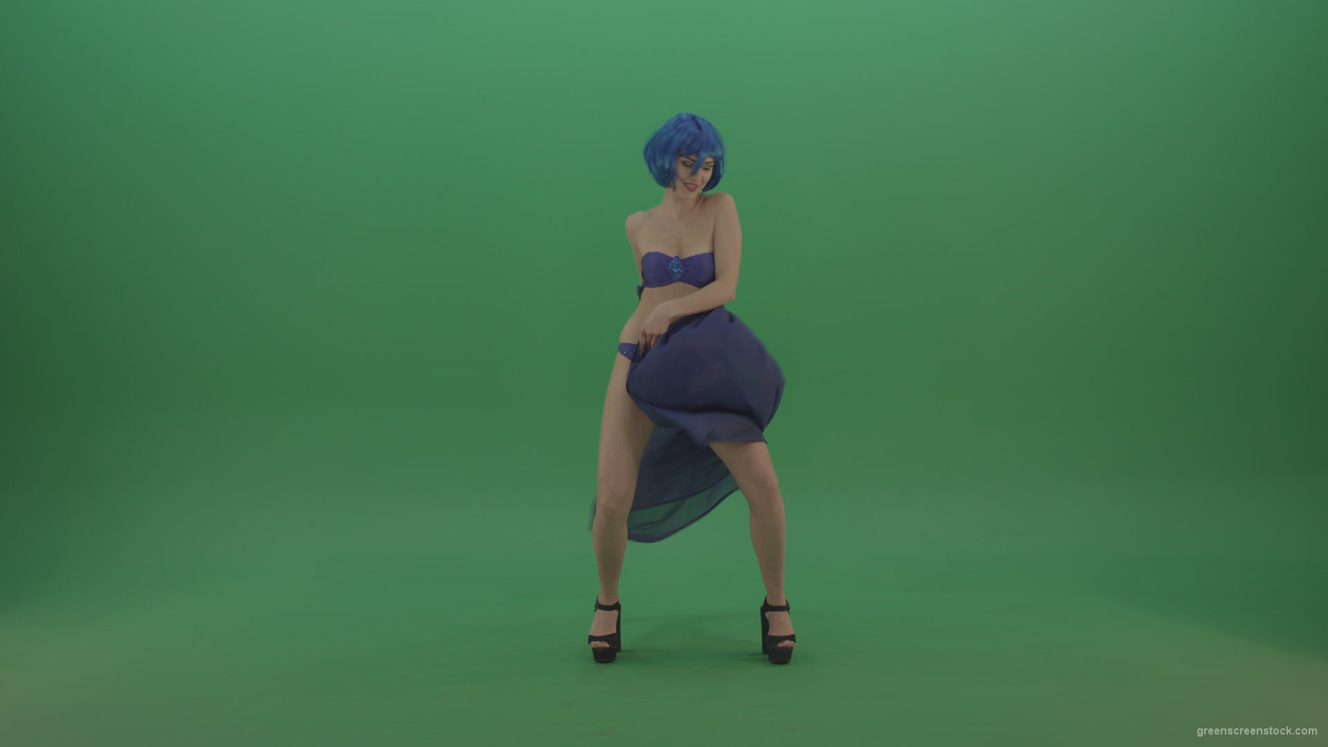 Full-size-erotic-young-girl-dancing-go-go-with-blue-dress-curtain-on-green-screen-1_007 Green Screen Stock