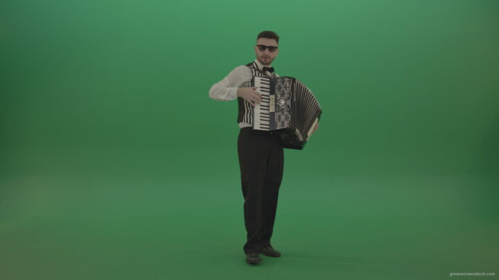 vj video background Full-sized-man-playing-Accordions-isolated-on-green-screen_003