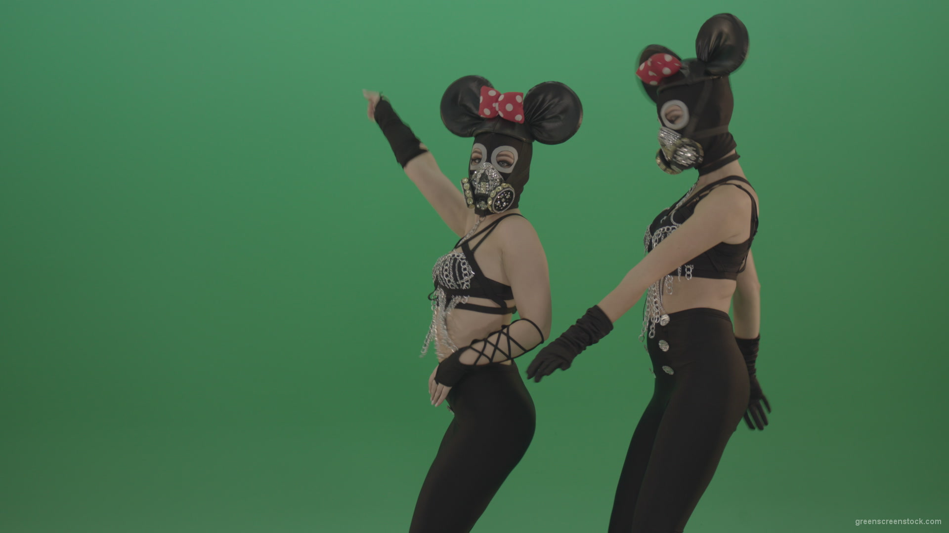 Girls-dressed-Mickey-Mouse-dance-well-on-green-screen_007 Green Screen Stock
