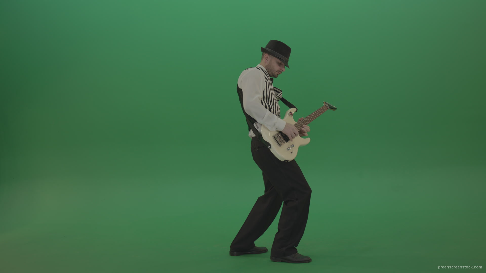 Jazz-man-musician-play-guitar-solo-music-in-guitar-on-green-screen-isolated-in-side-view_008 Green Screen Stock