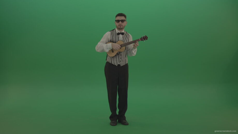vj video background Man-in-glass-play-small-classic-guitar-banjo-music-in-green-screen_003