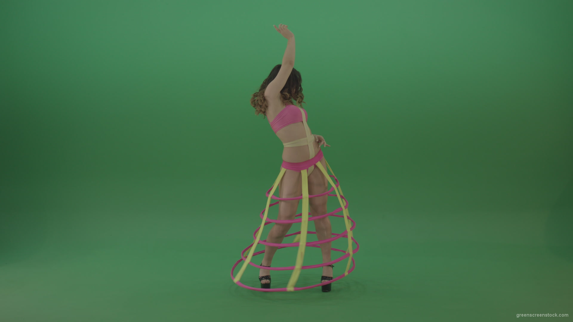 With-a-beautiful-appearance-brunette-in-an-extraordinary-costume-dancing-on-green-screen_002 Green Screen Stock