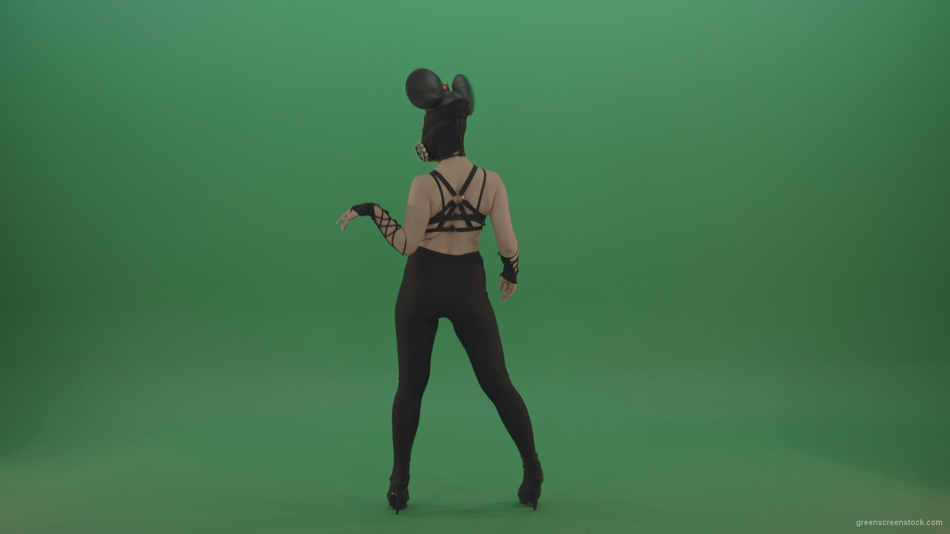 Mouse-Girl-in-mask-dancing-go-go-shaking-ass-and-posing-on-green-screen_004 Green Screen Stock