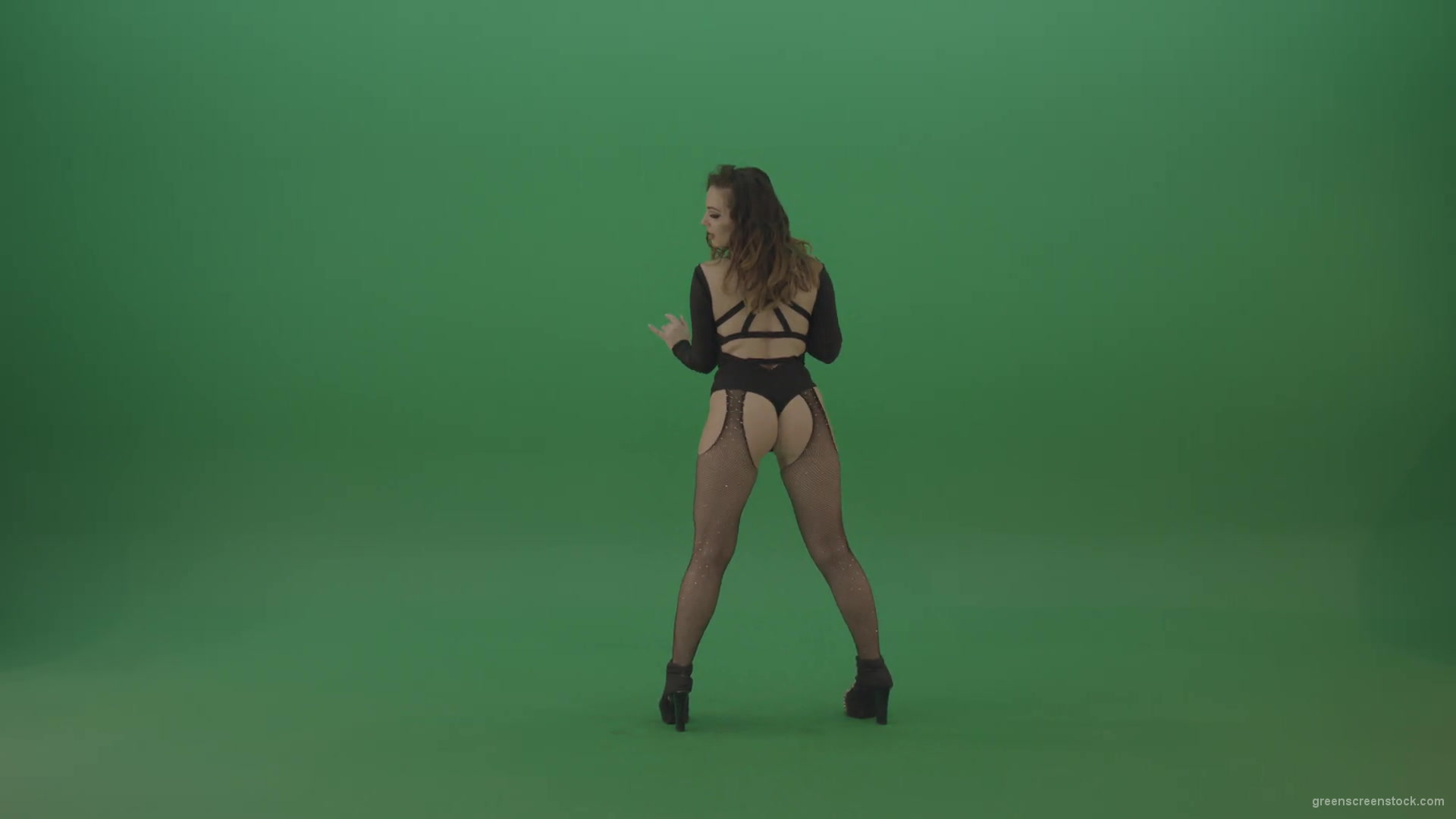 Beauty-girl-funny-shaking-the-ass-and-dancing-isolated-on-green-screen-1920_002 Green Screen Stock