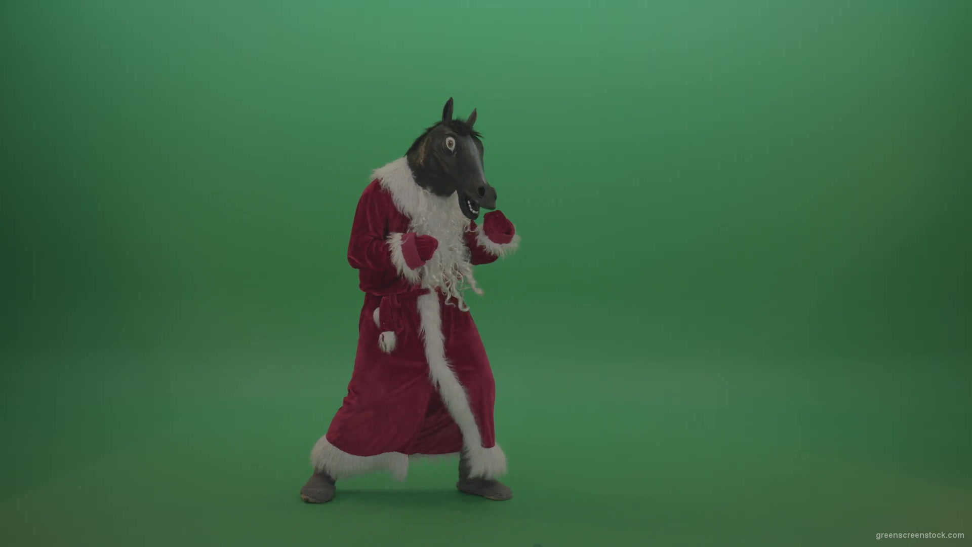 vj video background Horse-head-santa-displays-his-fight-techniques-over-chromakey-background-1920_003