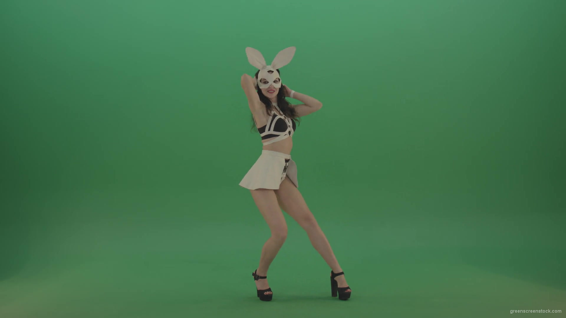 Sexy-posing-Bunny-Girl-dancing-Go-Go-Rabbit-Dance-over-Green-Screen-1920_008 Green Screen Stock