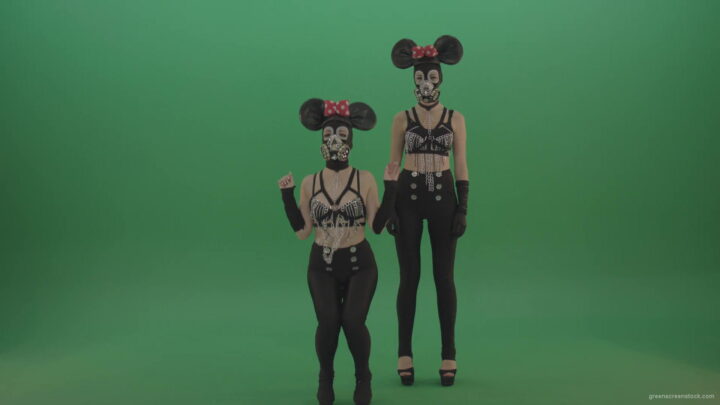 vj video background Girls-in-mouse-costume-have-fun-on-green-screen-1920_003