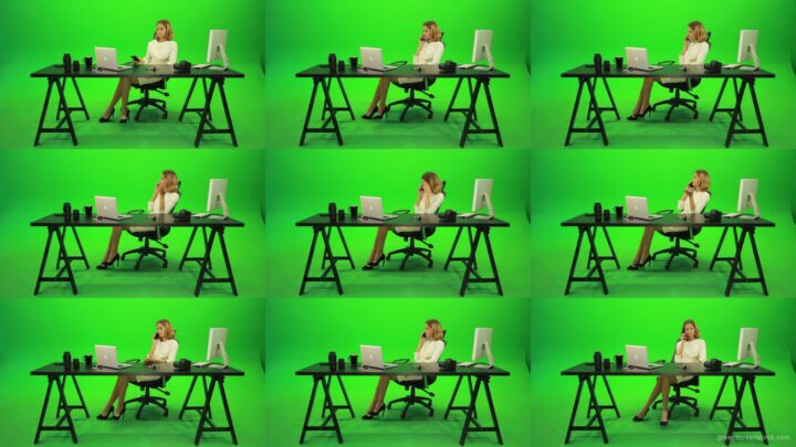 Angry-Business-Woman-Talking-on-the-Phone-Green-Screen-Footage Green Screen Stock