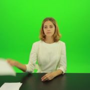 vj video background Blonde-girl-adult-gives-1-one-point-mark-score-Full-HD-Green-Screen-Video-Footage_003