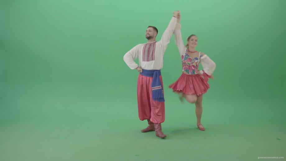 vj video background Folk-ethno-ukraine-dancing-boy-and-girl-isolated-on-green-screen-30-fps-4K-Video-Footage-1920_003
