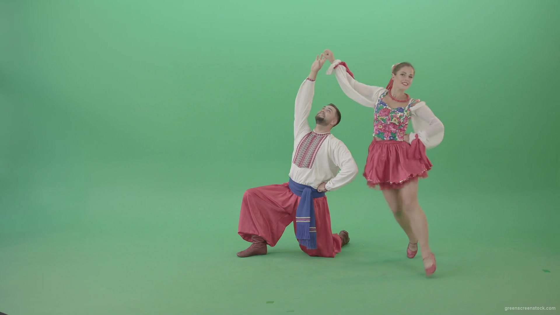 vj video background Kozak-Ukraine-dancing-girl-and-boy-isolated-on-Green-Screen-4K-Video-Footage-1920_003