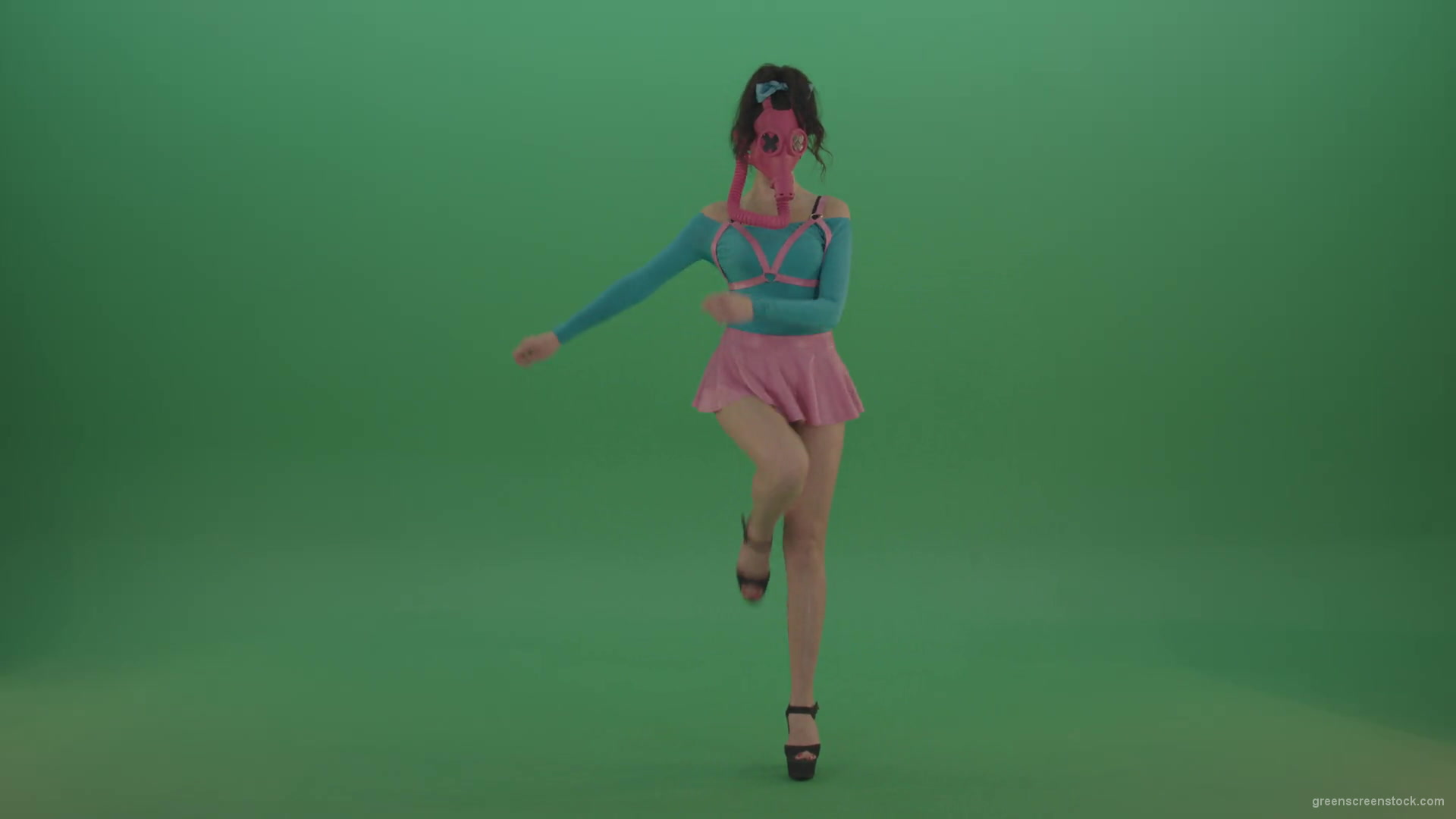 Sexy-Girl-in-Pink-Gas-Mask-marching-isolated-on-Green-Screen-4K-Video-Footage-1920_002 Green Screen Stock