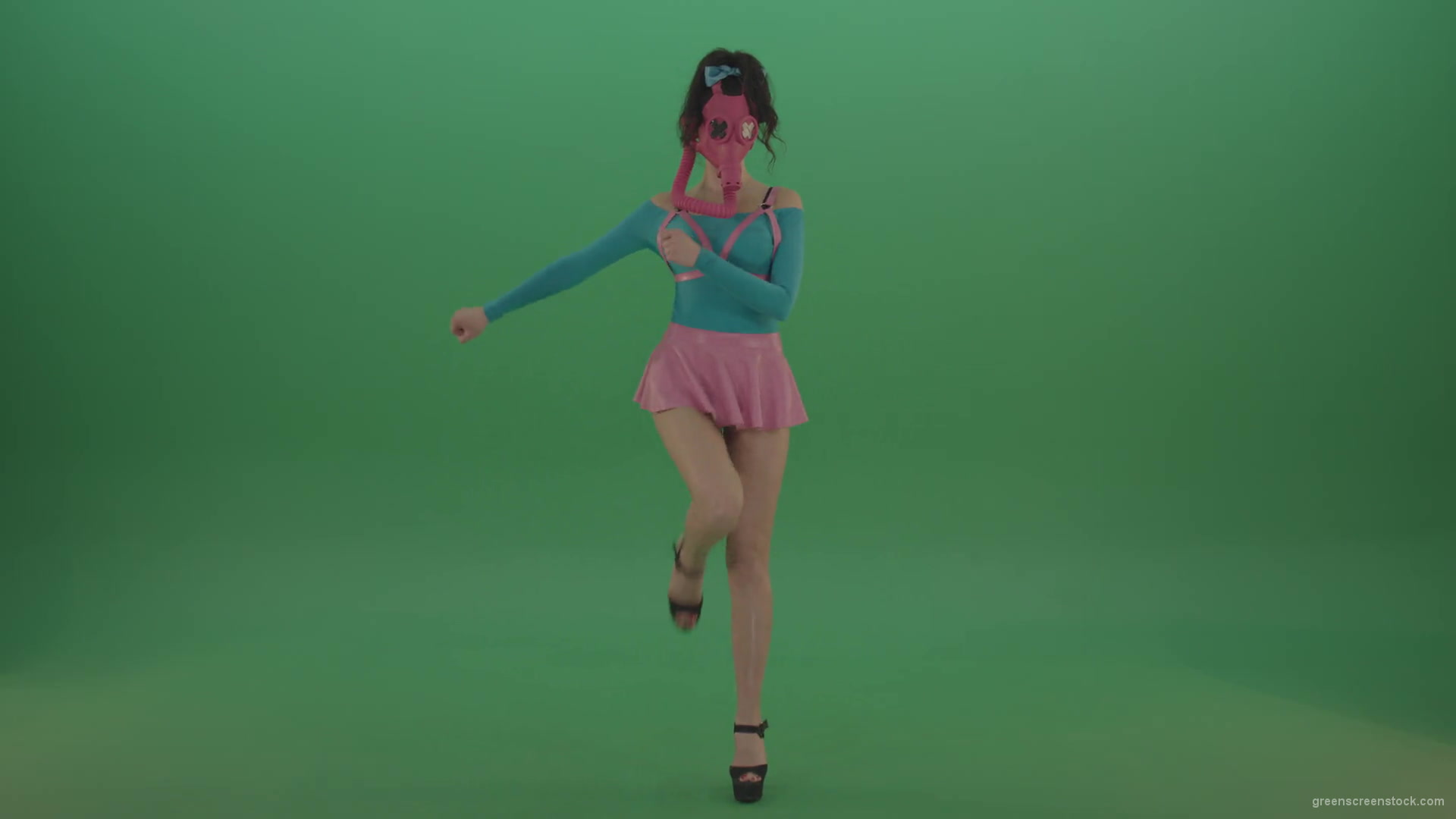 Sexy-Girl-in-Pink-Gas-Mask-marching-isolated-on-Green-Screen-4K-Video-Footage-1920_005 Green Screen Stock