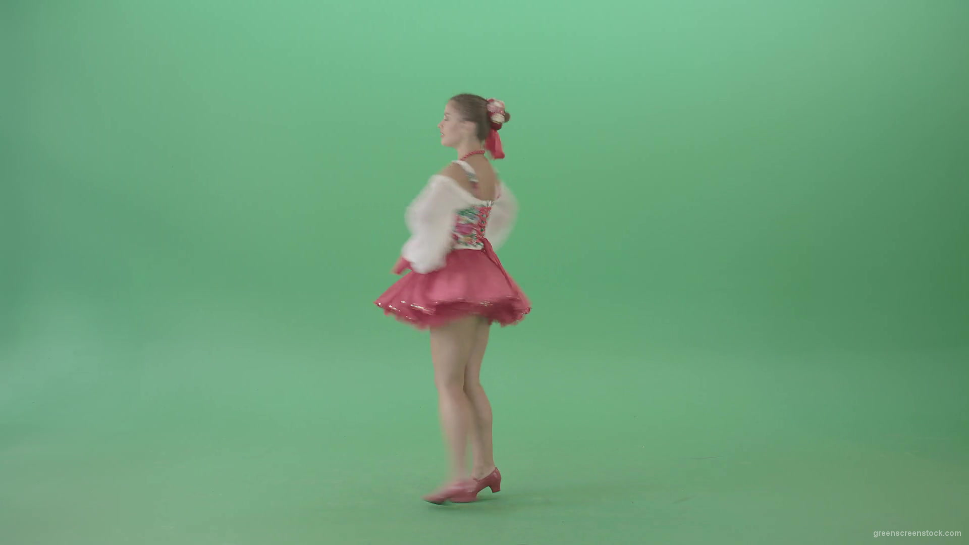 vj video background Ukrainian-Girl-spinning-in-dance-in-national-Ukraine-costume-isolated-on-Green-Screen-1920_003